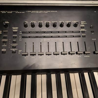 Korg Kronos X 88 with Case image 3