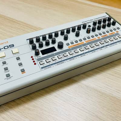Roland TR-09 Rhythm Composer - 2017 image 2