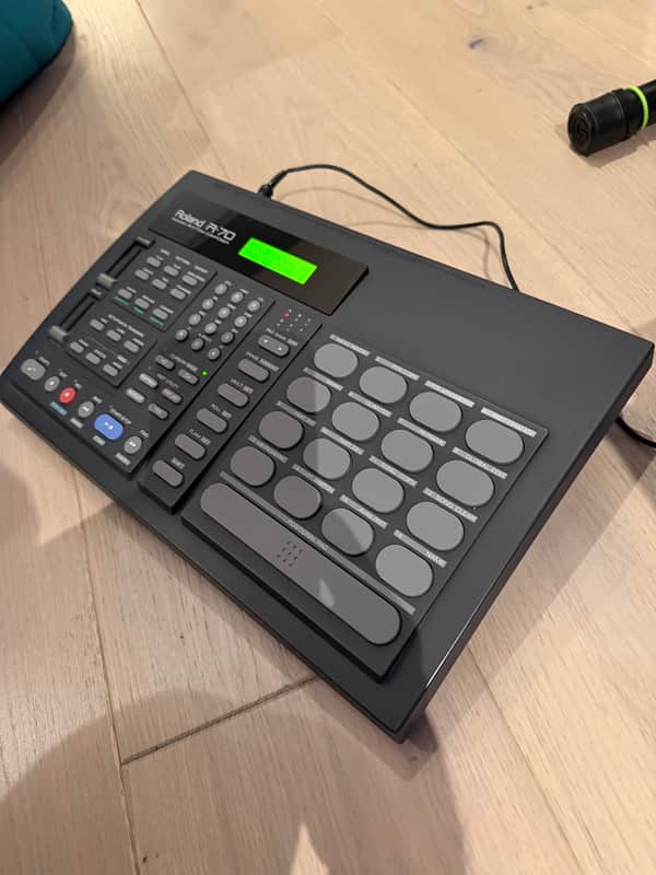 Roland R-70 Human Rhythm Composer 1990s - Black image 1