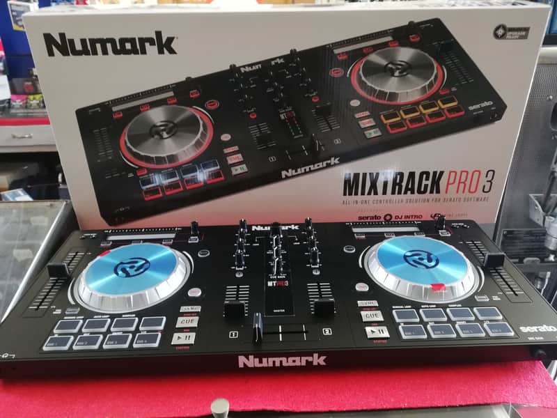 Numark Mixtrack Pro 3 image 1