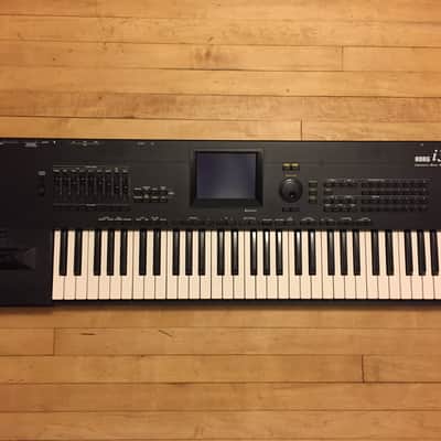 Korg i30 Interactive Music Workstation image 1