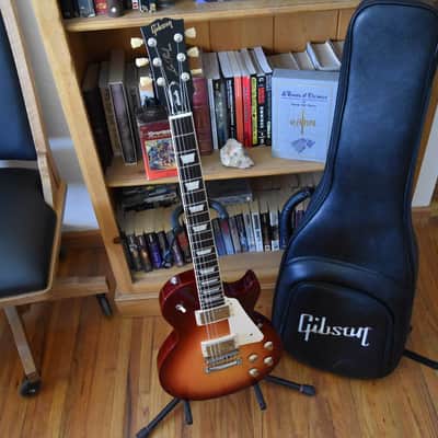 Gibson Les Paul Studio, 2025. Factory case and paperwork, Great player image 19