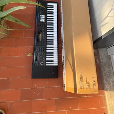 Roland Juno DS61 Synthesizer 2018 - Present - Black image 2