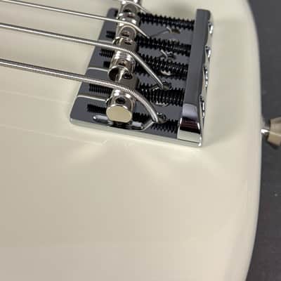 Fender American Professional II Precision Bass 2024 - Olympic White image 5