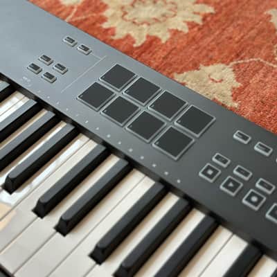Arturia KeyLab Essential 88 mk3 - Black