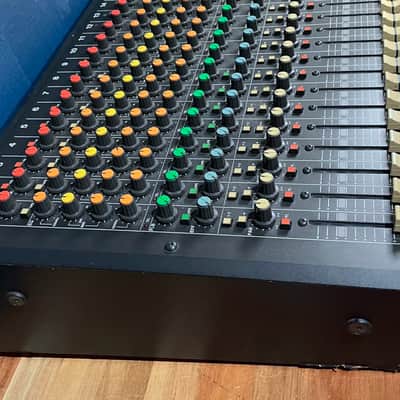 Tascam M-216 Vintage 16 Channel Analog Mixer image 6