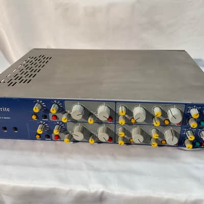Focusrite ISA 215 DUAL MONO PREAMP.EQ .  VINTAGE image 7