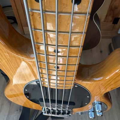 Ernie Ball Music Man Classic StingRay 5 with Maple Fretboard 2010 - 2020 - Classic Natural image 8