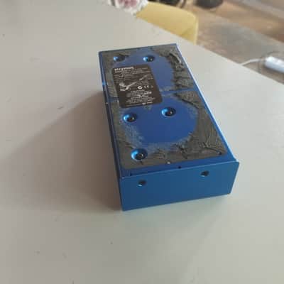Strymon Zuma 9-Output High Current DC Power Supply 2016 - Present - Blue image 8