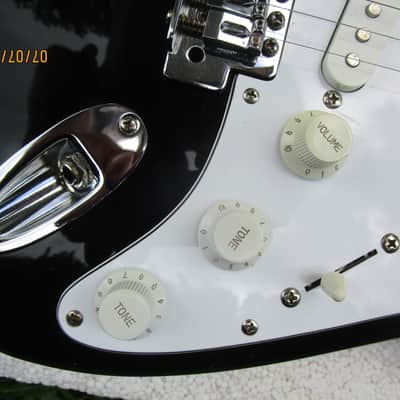 Fender Squier Stratocaster Guitar, 1993, Mexico, Black, Excellent Condition image 5