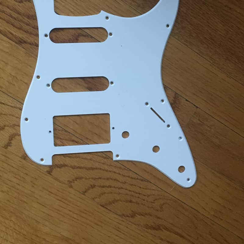 ? Custom Strat pickguard parchment Relic parchment