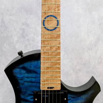 AK Custom Guitars PHSTS 6 2024 - Blue Smokeburst image 4