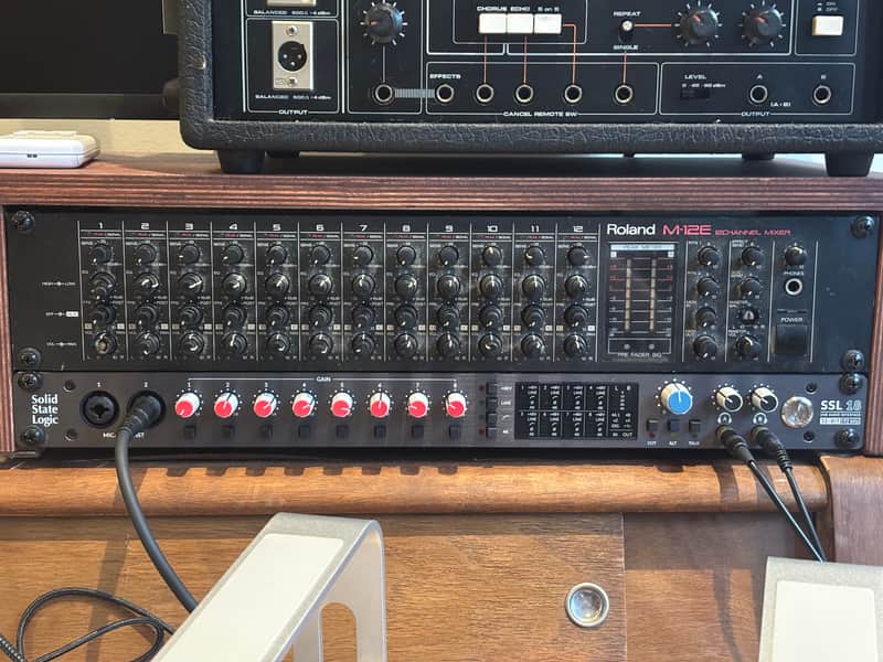 Roland M-12E 12chミキサー 日本製 MIXER エフェクト Roland M-12E 12-Channel Line Mixer | Reverb