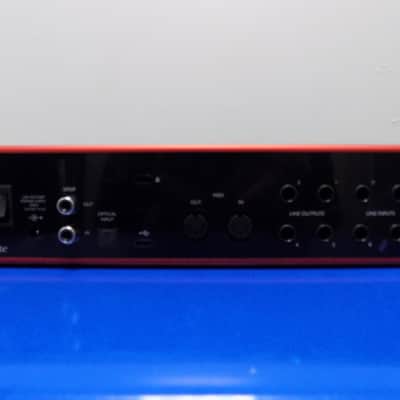 Focusrite Scarlett 18i8 USB Audio Interface image 2