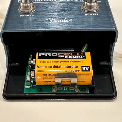 Fender Full Moon Distortion 2018 - Present - Blue image 3
