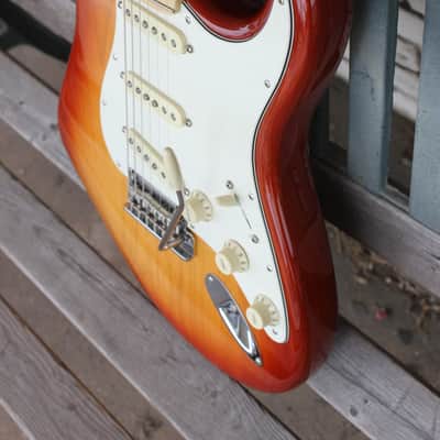 Fender 2018 American Professional Stratocaster Sienna Sunburst image 4