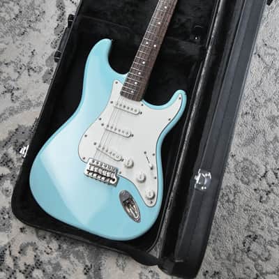 Upgraded Squier Classic Vibe ’70s Stratocaster – Sonic Blue Sweetwater Exclusive image 12