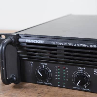 Mackie M1200 Two-Channel Power Amplifier CG00QP8 image 4