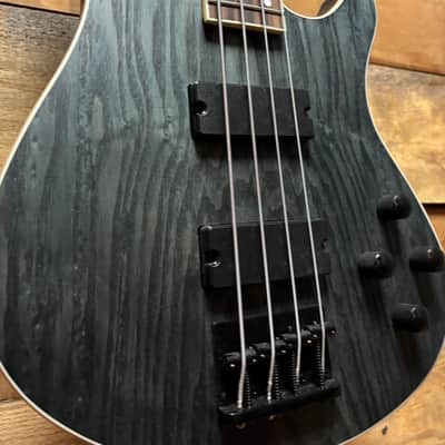 Fender Heartfield DR Bass (DR4-C) | Reverb