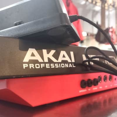 AKAI MPC KEY 61 2000-2025 - BLACK-RED image 4