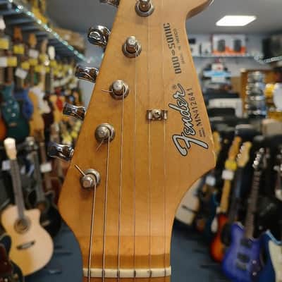 Fender Duo Sonic Reissue MIM Electric Guitar - Cream w/ HS Case image 5