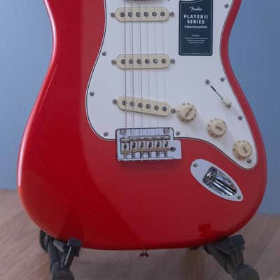 Fender Player II Stratocaster Coral Red image 4