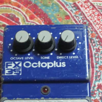 used naturally reliced from player's wear vintage DOD FX35 Octoplus - Octave effect pedal for guitar or bass, ANALOG, mid to late 1980s, USA (MISSING Batery Cover) + extra battery CLIP (NO box / NO paperwork / NO adaptor) image 3