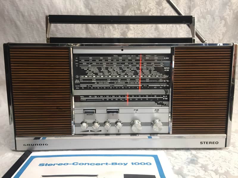 Ancien Transistor Récepteur Radio Poste GRUNDIG CONCERT-BOY 1000 AM/FM image 1
