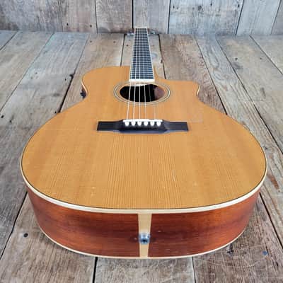 Larrivee OMV-03 2004 Mahogany W/ stock pickup system & hard case- Natural image 8