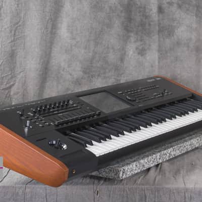 KORG KRONOS 2 61-Key Music Workstation Synthesizer in Excellent Condition image 3