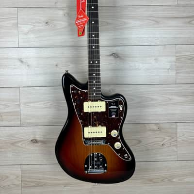 Fender American Professional II Jazzmaster Rosewood Fingerboard, 3-Color Sunburst image 2