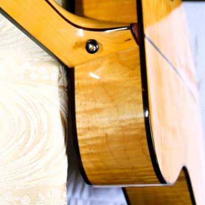 Martin Custom Shop 0M-28 Alpine Spruce Red Curly Maple image 9