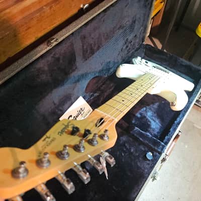 Vintage  squire  stratocaster Made in Korea image 2