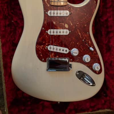 Fender Limited Edition 1956 Reissue Stratocaster with Maple Fretboard 1994 - 2-Color Sunburst image 13