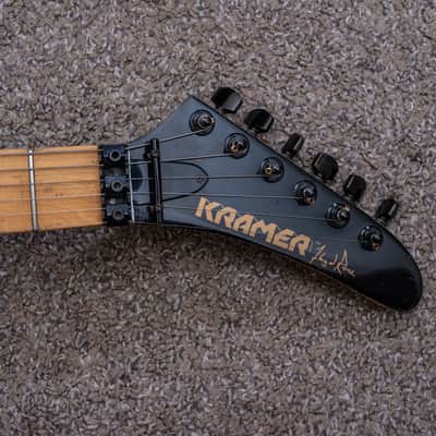 Kramer Floyd Rose Sig - Maple Fretboad - Banana Headstock image 3