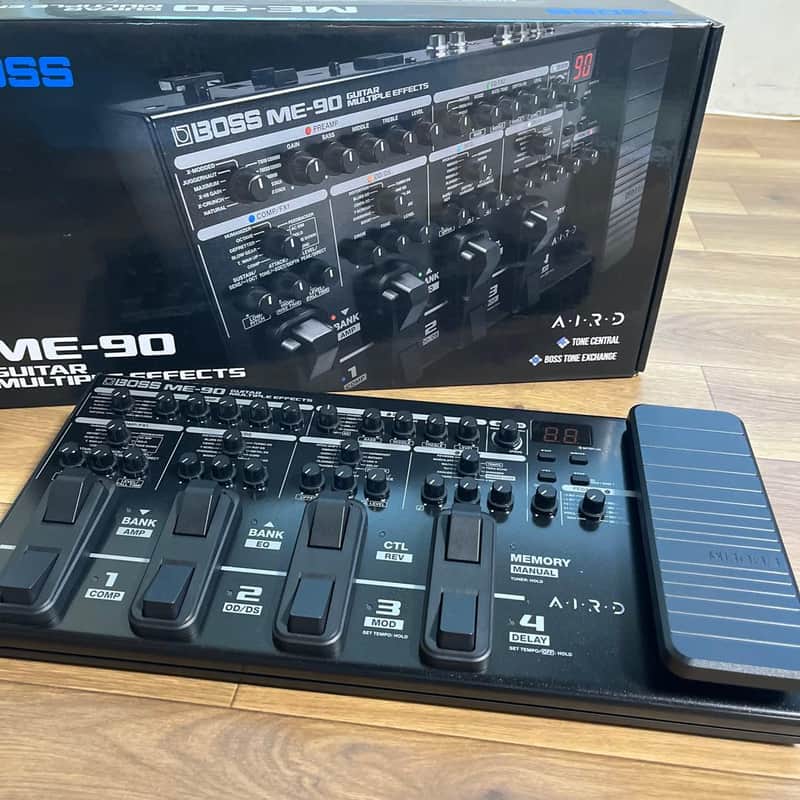 Boss ME-90