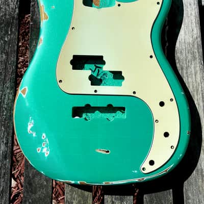 JVG - P Bass Body JB ROUTED ALDER WOOD GREEN Pearl Mist Patina Lacquer Thin Skin finish with AGED PICKGUARD included JVGuitars Reborn Old image 8