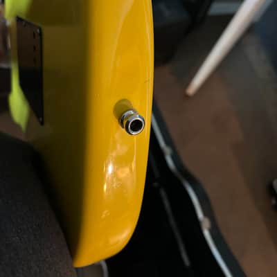 Fender Stratocaster 84”-88’ - Graffiti Yellow image 9