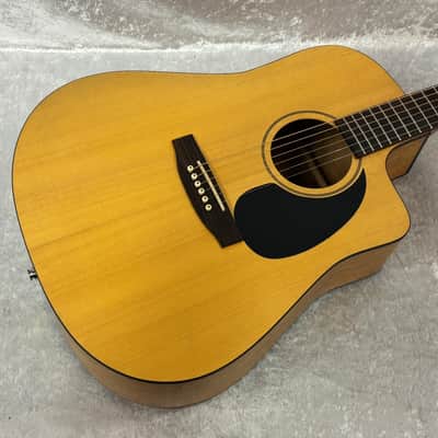 Seagull acoustic electric guitar in natural with case image 1
