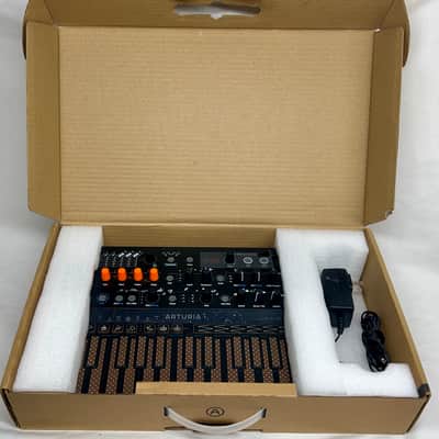 Arturia MicroFreak Stellar 25-Key Algorithmic Synthesizer 2025 - Black image 3