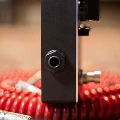 Darkglass Harmonic Booster Clean Bass Guitar Effects Preamp image 6