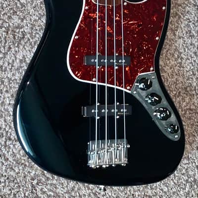 Fender 2007 Deluxe Active Jazz Bass , With Fender Noiseless Pickups MIM  electric bass guitar black image 5