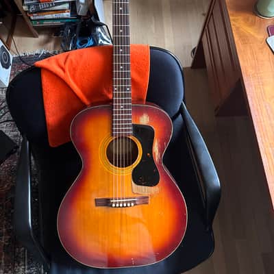Guild F-30 Aragon 1960’s - Sunburst image 11