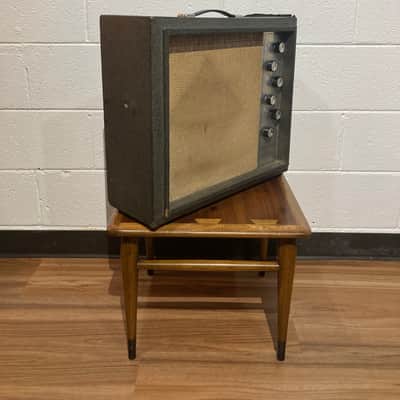 Silvertone Model 1482 5-Watt 1x12 Guitar Combo 1960s - Black image 2
