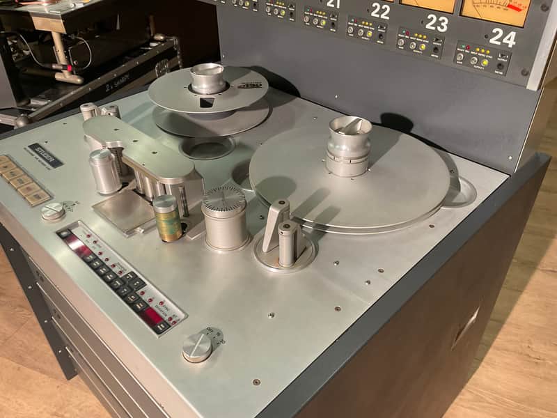 Immagine Studer A 800 multichanel tape record - 1