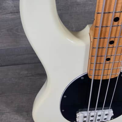 Music Man Stingray Bass 1979 - White - Near Mint, 100% Original image 7