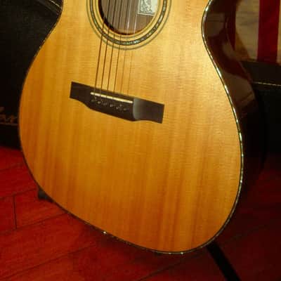 2000 Larivee OM-10 Natural MINT w/ Original Case image 1