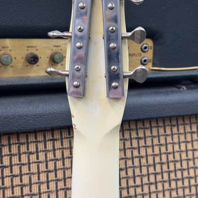Danelectro Shorthorn DC-2 1965 Walnut image 11