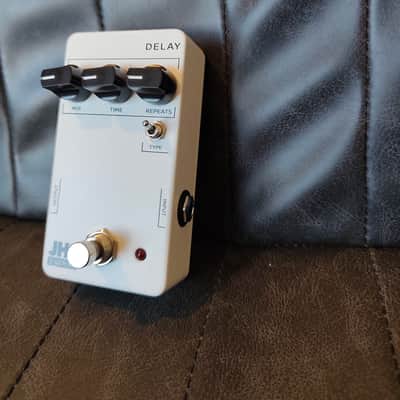 JHS 3 Series Delay 2020 - Present - White image 2