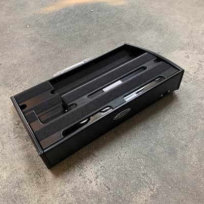 Schmidt Array SA600W ES8 Black - Pedalboard for BOSS ES-8 Switcher and Wah Pedal, Two-Deck Design image 5